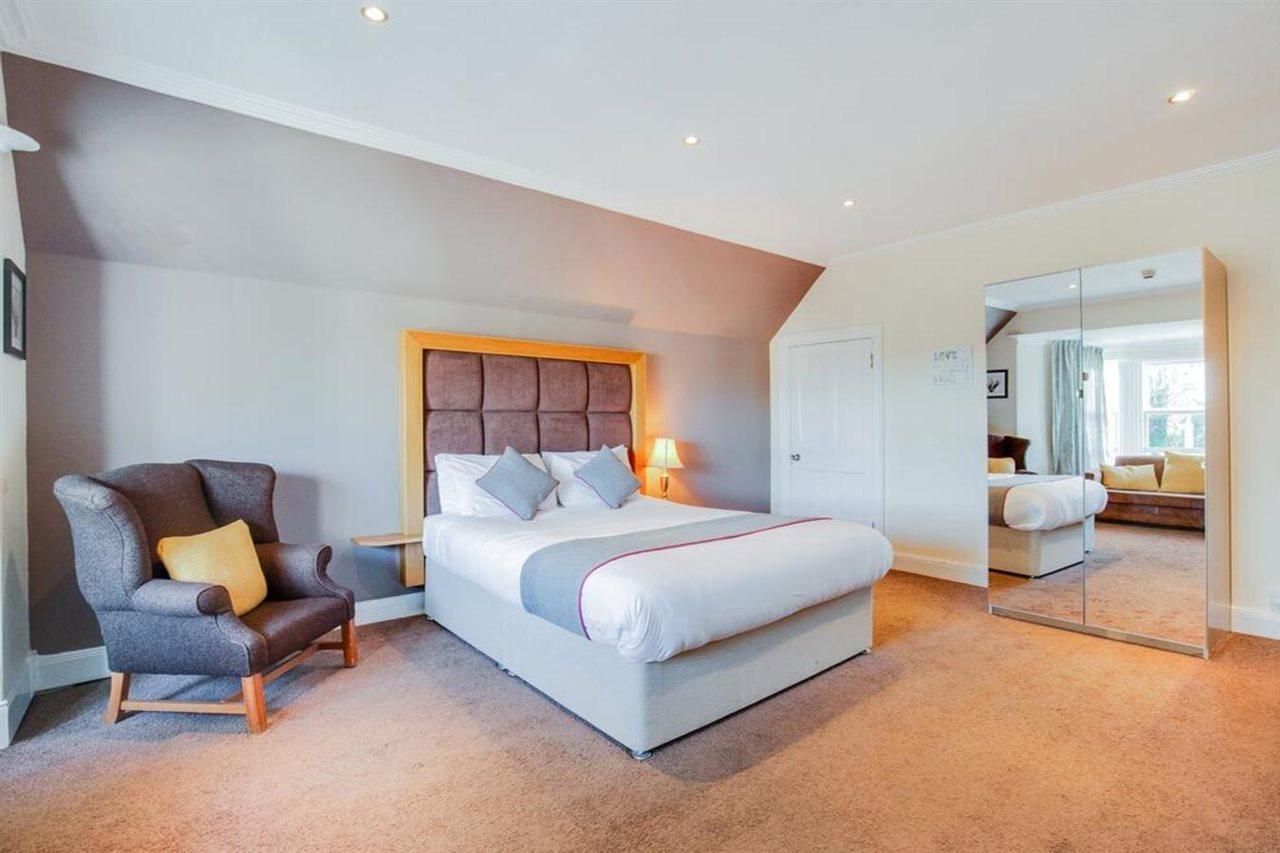 Drummonds Hotel Glenrothes Esterno foto